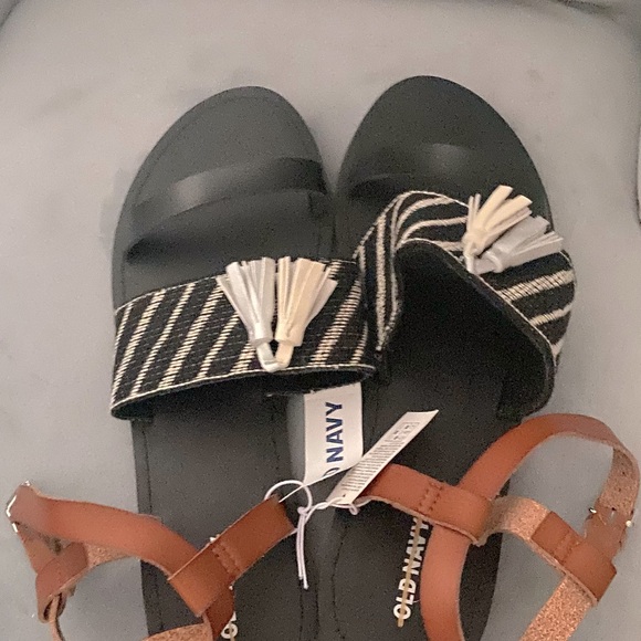 NWT Old Navy Sandal with Tags, NEW - Picture 7 of 7